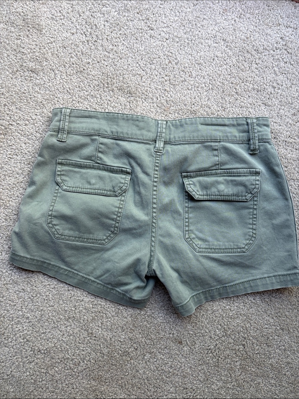 Faded Glory Women's Sage Green Utility 98% Cotton Shorts Size 4 - Picture 2 of 4